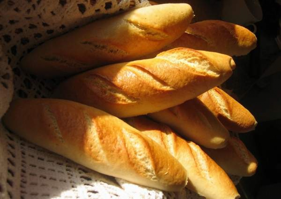 Cu cât va scădea preţul la pâine după reducerea TVA
