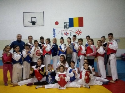 Practicanţii de taekwondo de la CSM Dunărea şi Dragonii pregătesc sezonul viitor