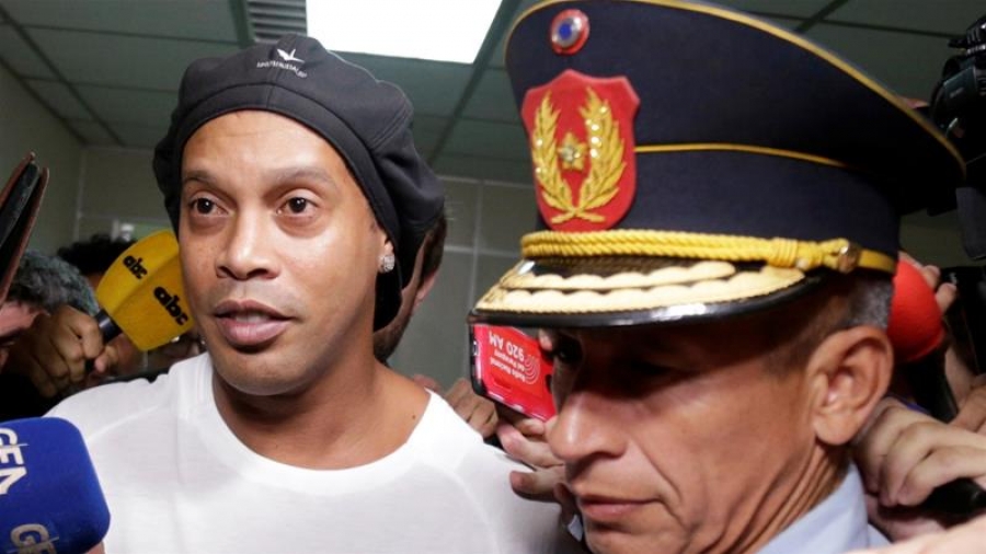 Ronaldinho nu mai poate primi vizite în închisoarea din Paraguay
