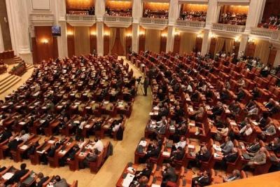 Parlamentarii au început sesiunea ordinară de toamnă