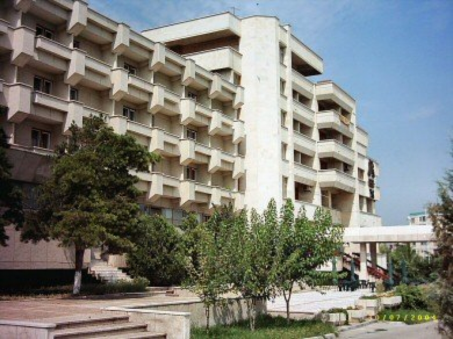 Vega 93  a pus mina pe hotelul Faleza