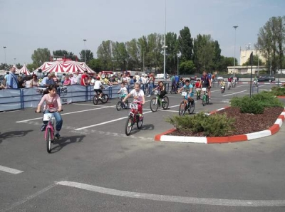 „Juniorii Pedalează”, concurs pentru micii biciclişti