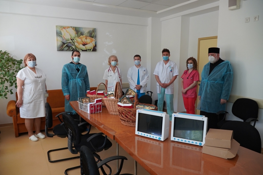 Brăila: Aparatură medicală oferită Spitalului de Obstetrică-Ginecologie, de parohia „Sfânta Cuvioasă Parascheva”