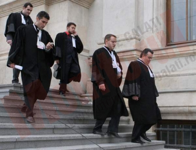 Curtea de Apel a notificat Baroul să predea spaţiile închiriate la sfârşitul lui 2012