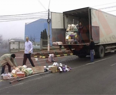 S-a trezit cu marfa în drum