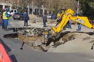 FOTO | O surpare majoră a închis traficul în centrul Galaţiului