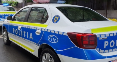 Puşti de 6 ani găsit cu poliţia după ce s-a dus să caute mure