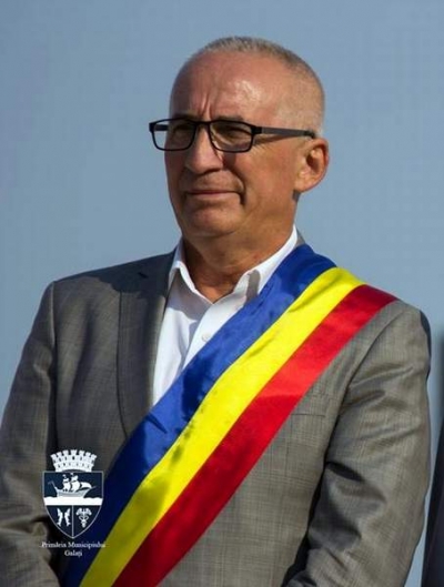 Primarul oficiază căsătorii simbolice de Dragobete