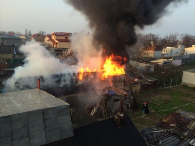 Casă făcută praf după explozia unei butelii