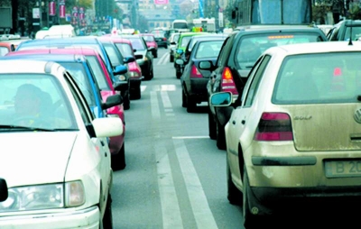 Creştere cu aproape 20% a înmatriculărilor de autoturisme noi şi second-hand în România, în primele 4 luni