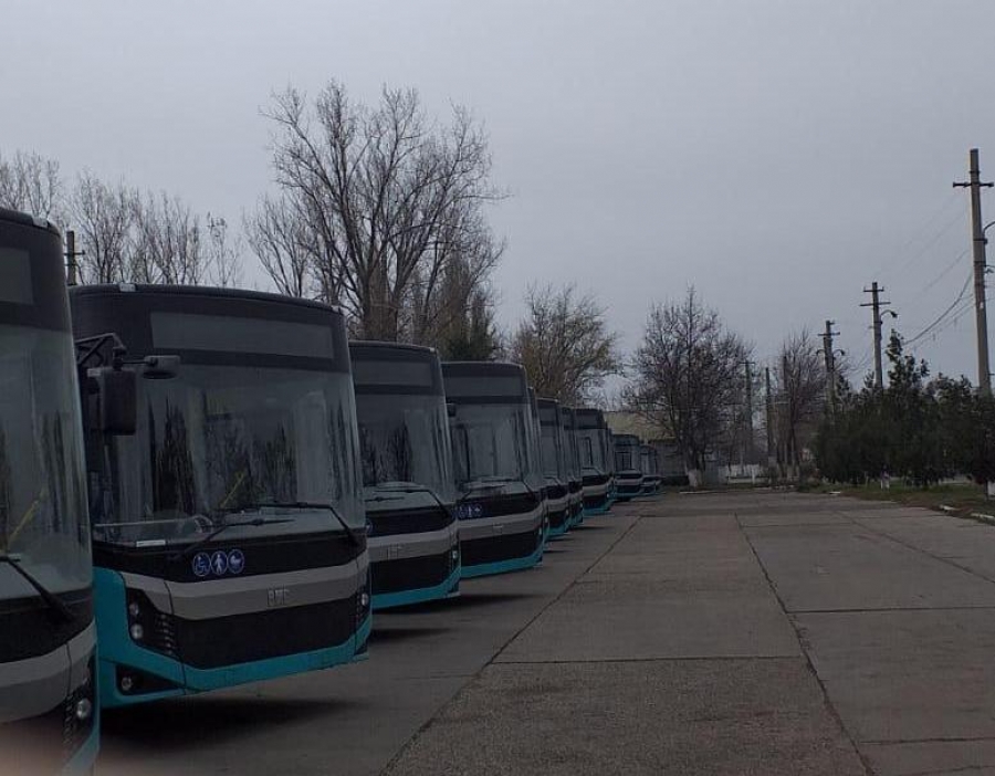 Au ajuns la Galaţi primele 20 de autobuze noi de mare capacitate
