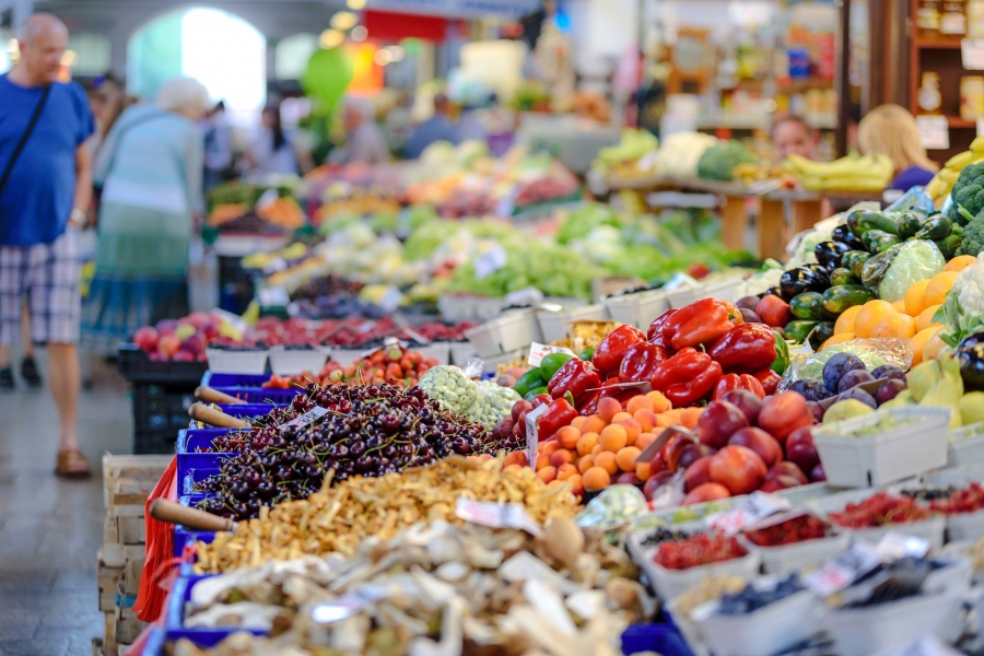 MADR: Amenzi de peste 120.000 lei pentru comercianţii de legume şi fructe
