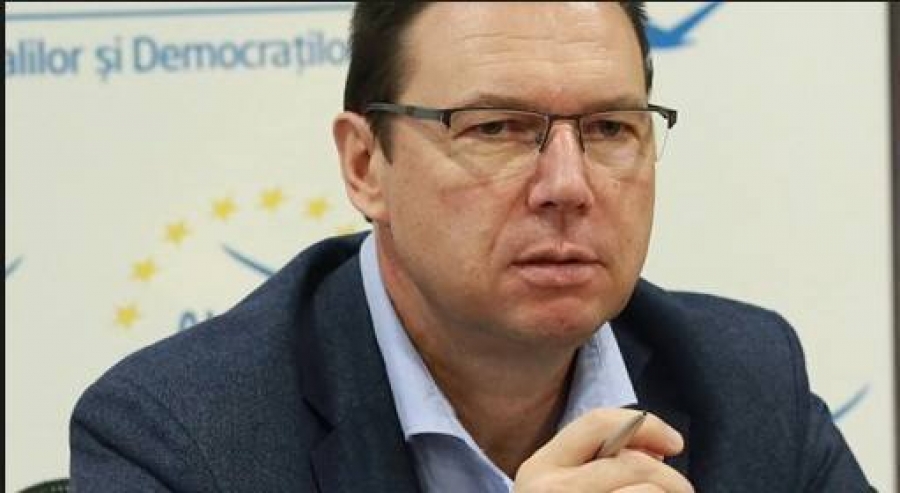 Cristian Dima (ALDE): ”Mediul de afaceri trebuie să fie încurajat să investească, să producă, nu să fie împovărat cu chestiuni administrative şi financiare”