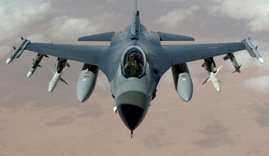 Slovacia va achiziţiona 14 avioane de vânătoare F-16 din Statele Unite