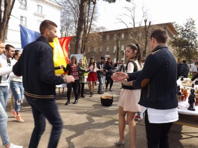 Hora între cămine, cu ocazia „Zilelor Basarabiei”