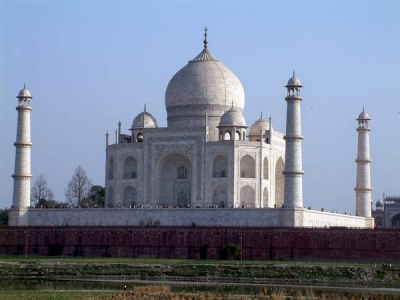 Taj Mahal s-ar putea prăbuşi în cinci ani