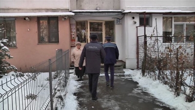 O familie din Galaţi, găsită moartă în casă