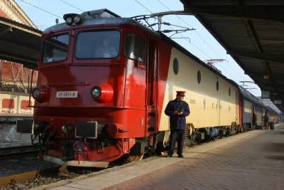 Duminică, transportul feroviar de călători trece la ora de vară!