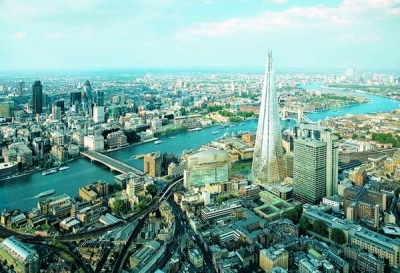 Cum se vede cel mai mare oraş european din cea mai înaltă clădire a Europei?