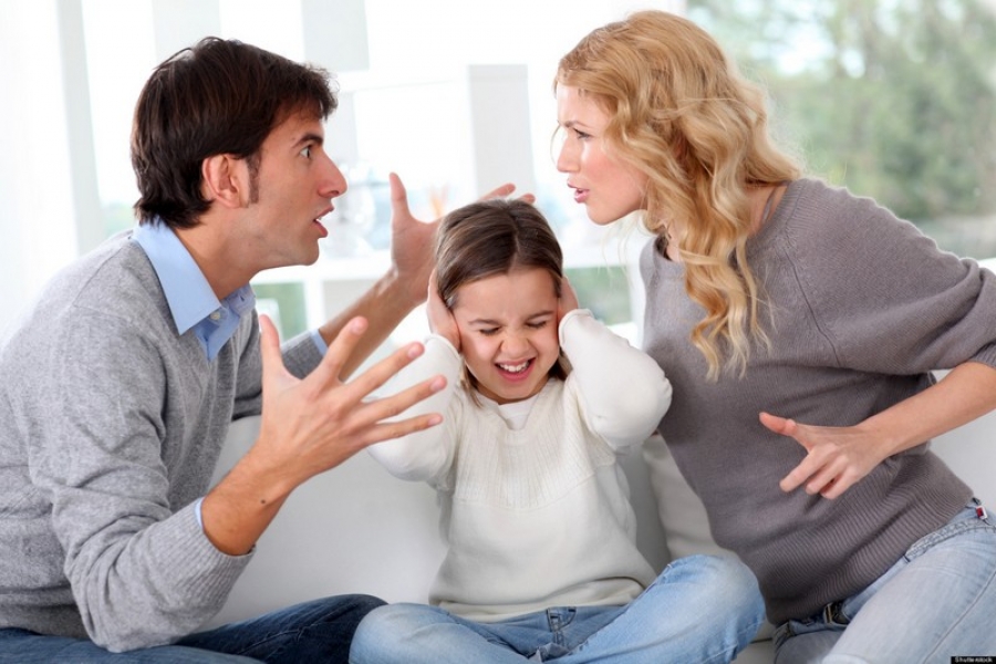Alienarea parentală afectează dezvoltarea psiho-emoţională a copiilor