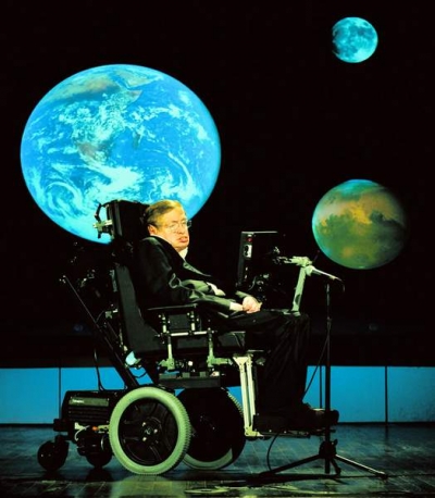 Stephen Hawking ştie cum poate fi salvată omenirea