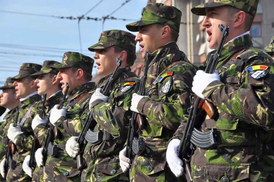 Centrul militar judeţean Galaţi recrutează rezervişti voluntari pentru MApN