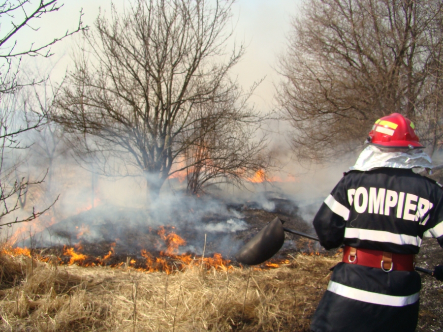 Amenzi de zeci de mii de lei pentru nerespectarea măsurilor de prevenire a incendiilor