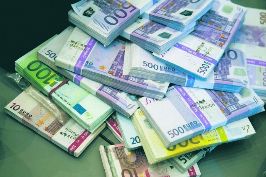 România trebuie să plătească 1,26 miliarde euro către Uniunea Europeană şi Banca Mondială, în 2017