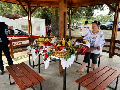 Două zile de festival tradiţional şi internaţional de turism creativ la Şendreni (FOTO)