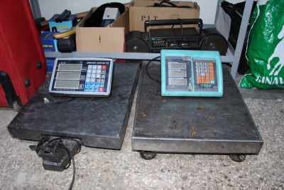 Atenţie la cântar! Preţuri controlate prin telecomandă într-o piaţă din Galaţi (VIDEO)