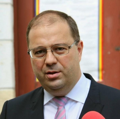 Marius Paşcan (PMP): UDMR instigă la nerespectarea legii şi colectează fonduri pentru aleşii locali