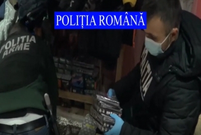 Galaţi: Peste 16.500 de petarde, artificii şi rachete, confiscate de poliţişti (VIDEO)