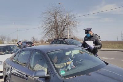 Peste 400 de gălăţeni amendaţi pentru nerespectarea măsurii privind restricţionarea circulaţiei (VIDEO)