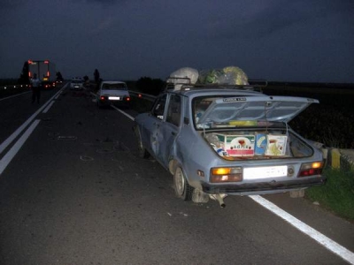 Şofer de jeep, beat, a omorât doi oameni şi a fugit de la locul faptei
