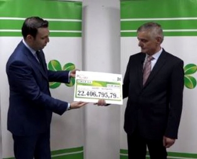 Gălăţeanul care a câștigat marele premiu la Loto 6/49 și-a ridicat banii