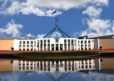 Un senator australian a introdus o bombă falsă în Parlament