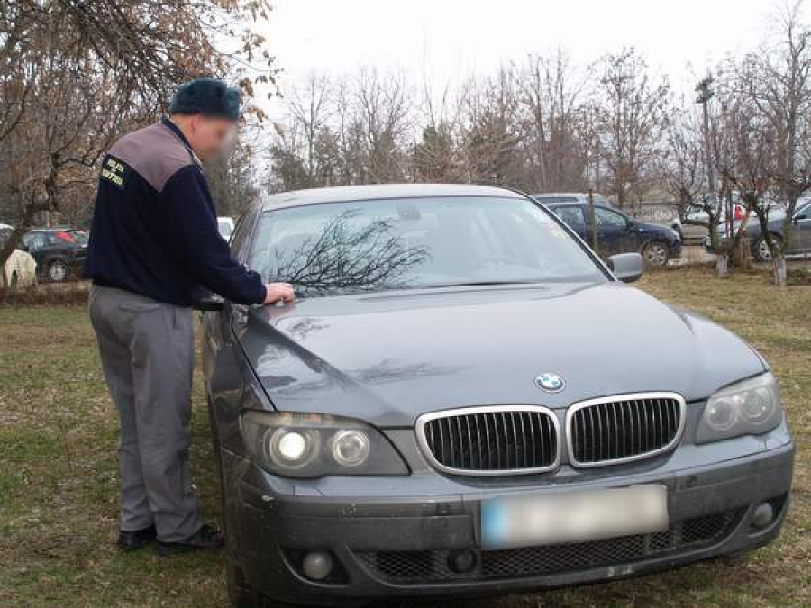 Autoturism radiat din circulaţie în Lituania, depistat la frontieră