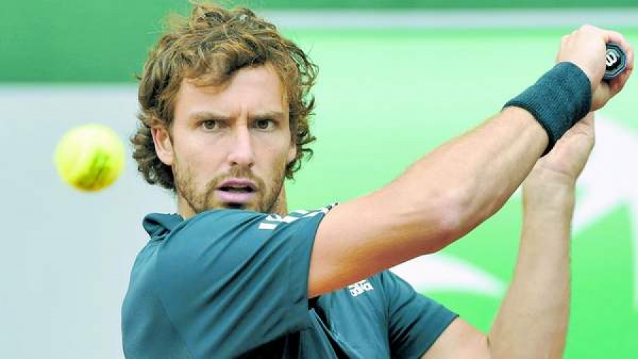 Tenismanul Ernests Gulbis a cheltuit la cazinou toţi banii câştigaţi la Roland Garros