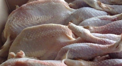 Carne de curcan suspectă de gripă aviară, în galantarele din Galaţi