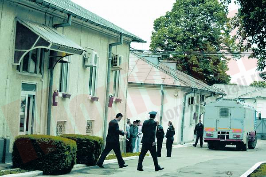 Greva foamei în masă la Penitenciarul de Maximă Siguranţă Galaţi
