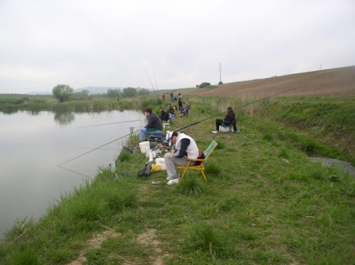Concurs de pescuit pentru studenţii de la Dunărea de Jos
