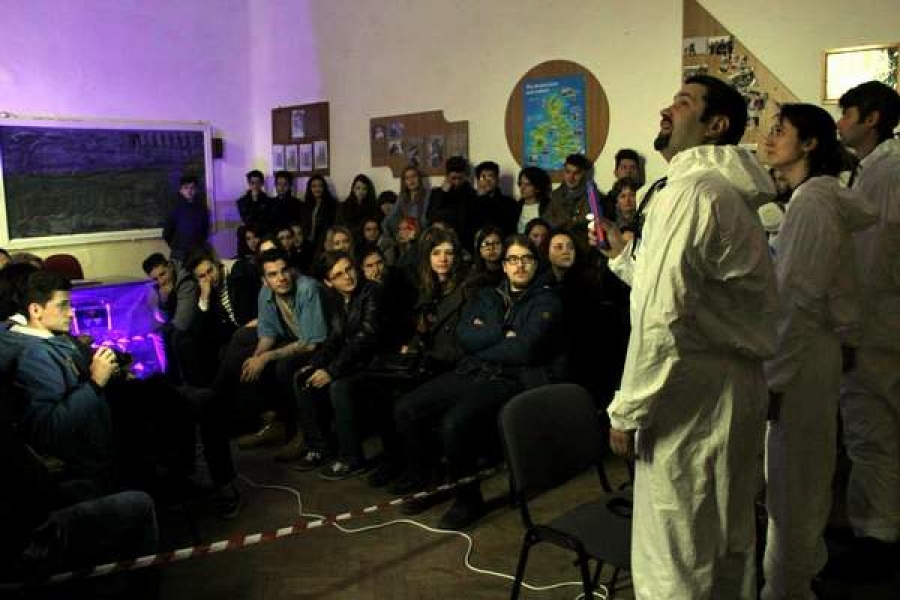 Act Like School, implicare civică prin teatru social