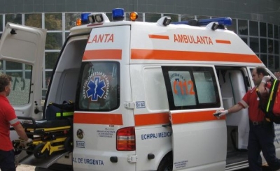 Adolescentă lovită de frate, ambii fiind băuţi