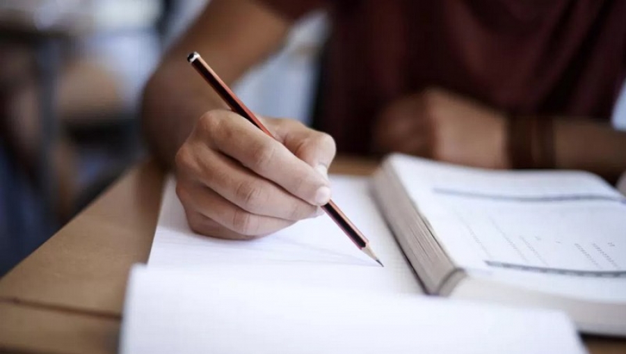 Au apărut modelele de subiecte pentru Evaluarea Naţională şi Bacalaureat