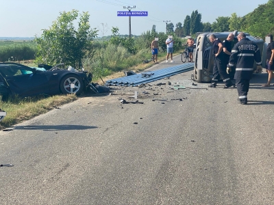 Accident cu victime, între Chiscani și Tichilești