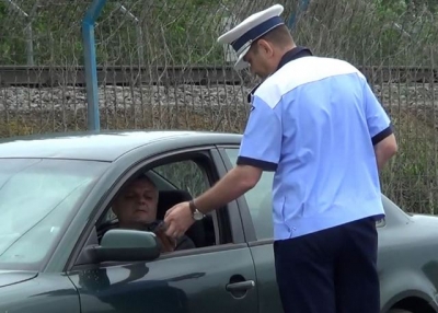 VIDEO: Poliţiştii români şi cei moldoveni au dat sfaturi şoferilor