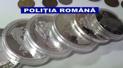 Bunuri culturale de provenienţă incertă, depistate în Galaţi (GALERIE FOTO)