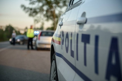 Depistat fără permis de conducere la volanul unui autoturism neînmatriculat