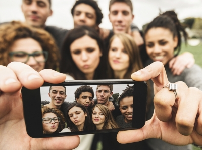 Tinerii din generaţia Millennials, predispuşi la cancere asociate obezităţii