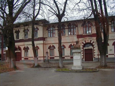 Aproape un secol şi jumătate de existenţă a Colegiului Naţional „Vasile Alecsandri”